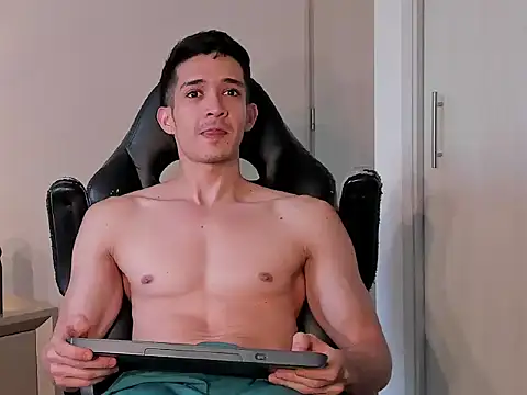 AngeloHuntn Webbikameraesitys