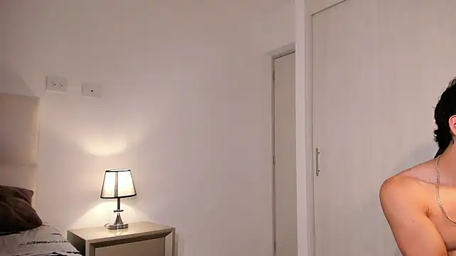 AngeloHuntのウェブカメラショー