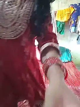 Show modela HeyBihariBhabhi na web-kameri