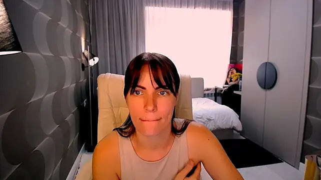 EmmmaLuxe Webcam show