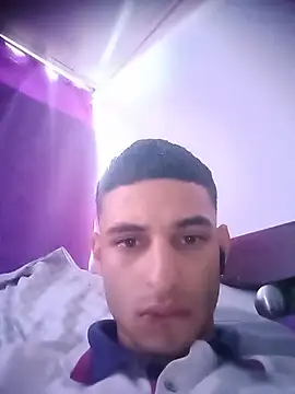 Show modela Juanpablo2613 na web-kameri