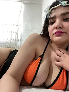 leyla136 Webcam Show