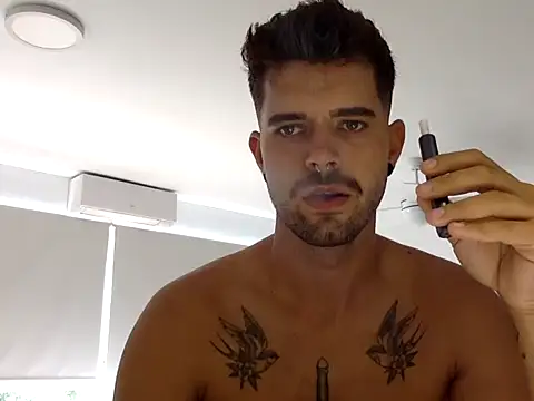 Benistripp's Webcam Show