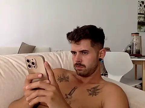 Benistripp webcam show