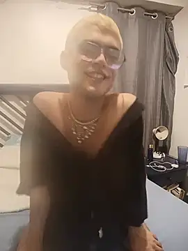 angiolettosognato777 网络视讯表演