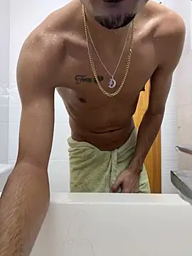 jvnboyy23's Webcam Show