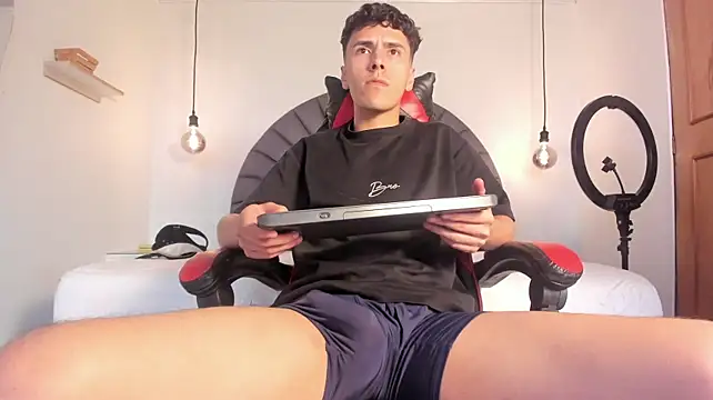 MaxLeons' Webcam Show