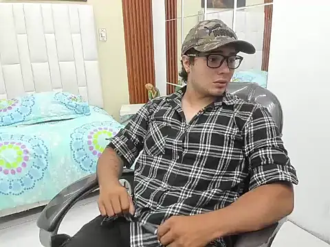 Вебкам-шоу Milo_scorpio