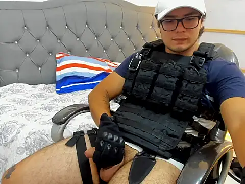 Show modela Milo_scorpio na web-kameri