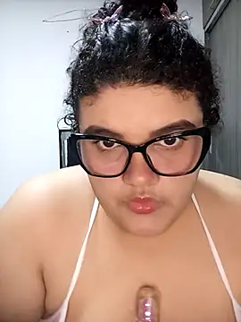 Alaia99 webcam show