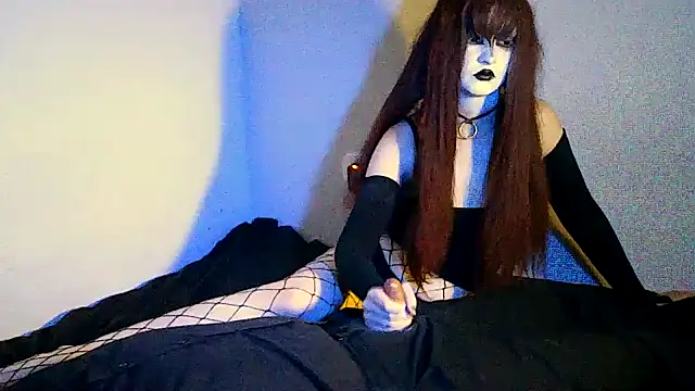 Show modela KinkyQuel na web-kameri