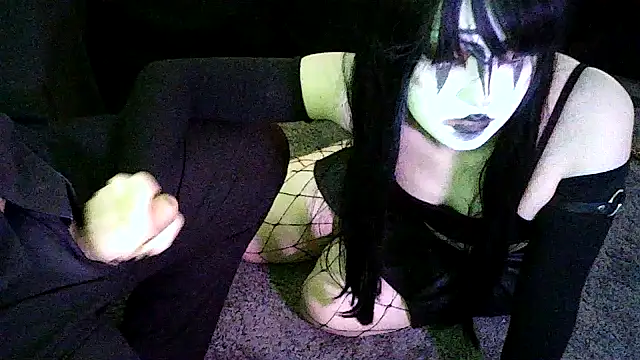 KinkyQuel Pertunjukan Webcam