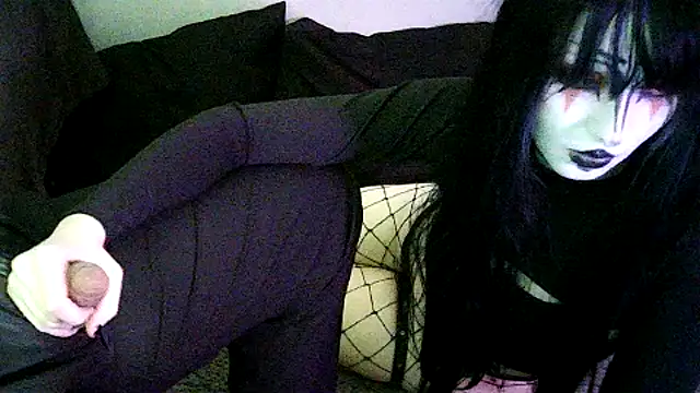 Show modela KinkyQuel na web-kameri
