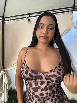 Živý XXX chat sara-cherry