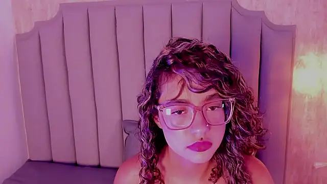 Lin_meliflua_'s Live XXX Chat