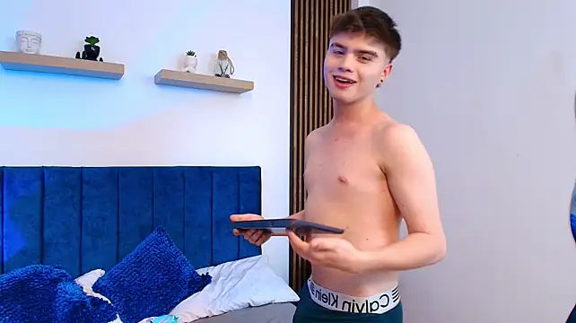 Show modela Ian_Stone na web-kameri