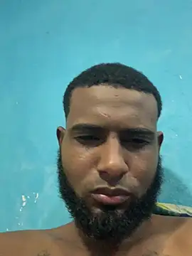 AlbertoDiime Webcam show