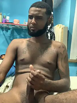 Show modela AlbertoDiime na web-kameri
