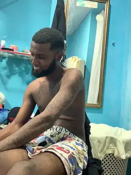 AlbertoDiime webcam show