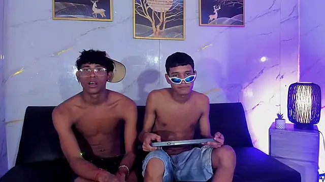 โชว์เว็บแคมของ Dhey_sexx