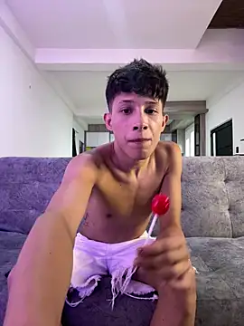 Show modela Stibenhotboy na web-kameri
