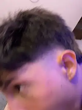 Stibenhotboy webkamerás műsora