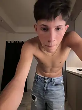 Show modela Stibenhotboy na web-kameri
