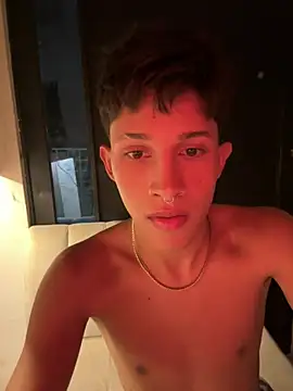 Stibenhotboy webkamerás műsora