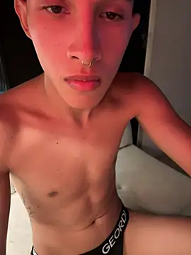 Show modela Stibenhotboy na web-kameri