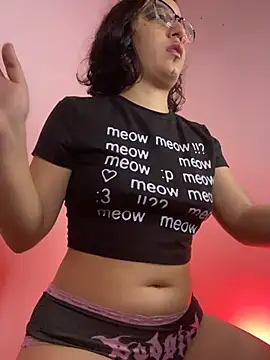 Chatroom XXX en direct de kiri_velvet_