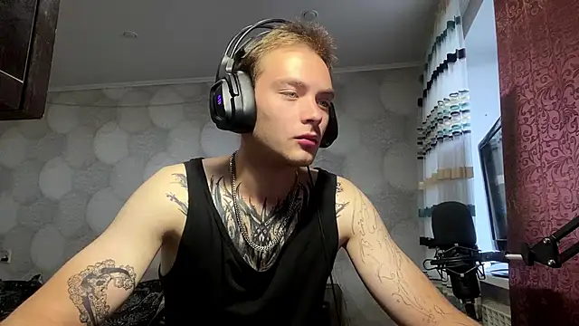ErnestTarlet's Webcam Show