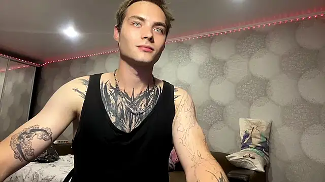 ErnestTarlet webcam show