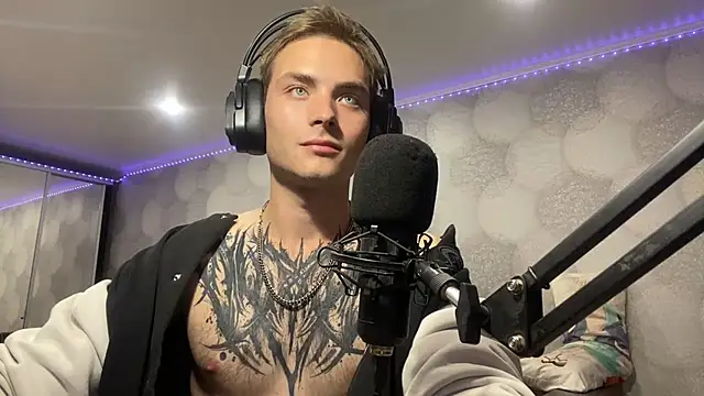 ErnestTarlet Webcam-Show