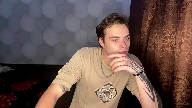 عرض كام ErnestTarlet