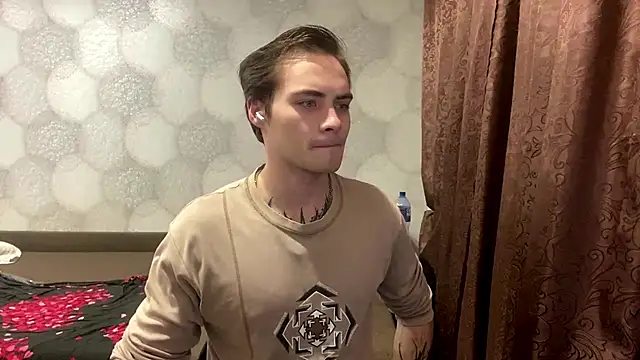 Вебкам-шоу ErnestTarlet
