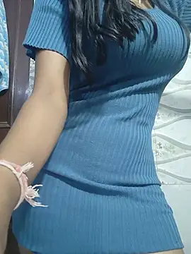 Aksha_luv Adlı Modelin Web Kamerası Şovu