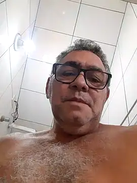 Ronaldo740 Show in webcam