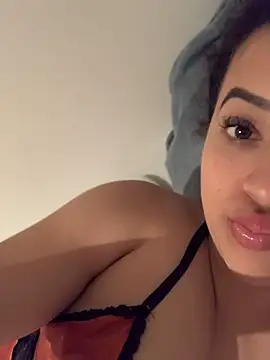 Show modela SelinaKyle7 na web-kameri