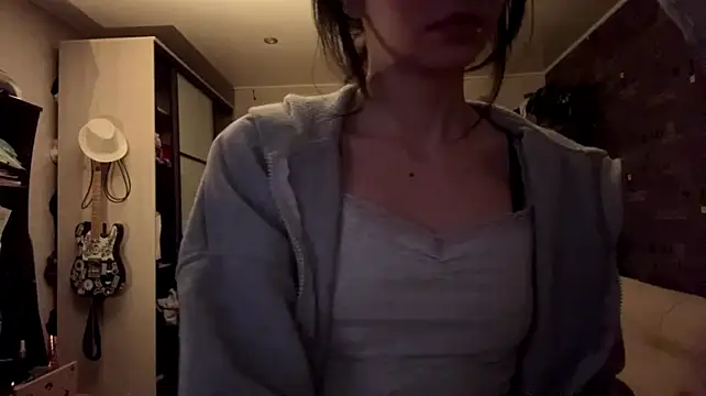 ClaudeBlitz webcam show