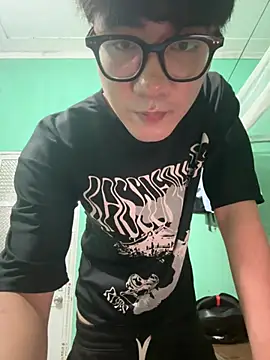 nambaoo23 网络视讯表演
