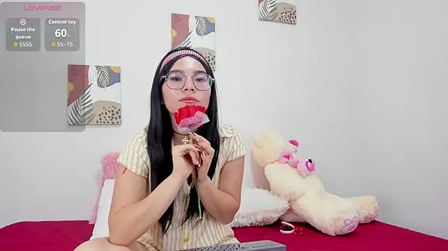 Show modela mia_monroe03 na web-kameri