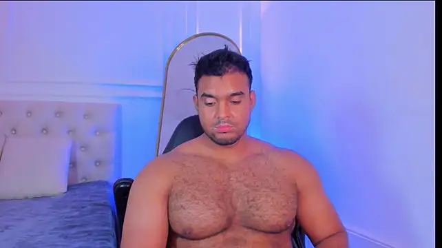 liam_bear 在線直播表演