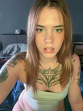 Nora-love's Webcam Show