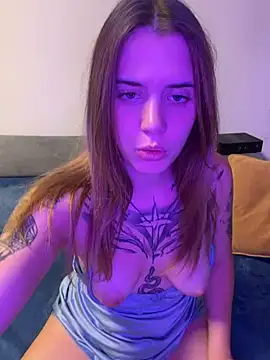 Nora-love Adlı Modelin Web Kamerası Şovu