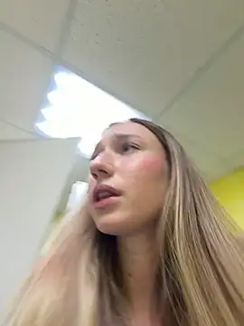 Lia-see-ya Webcam show