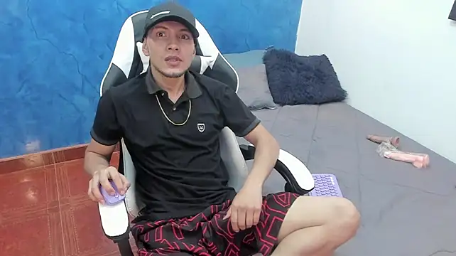 Show modela Dante_vip na web-kameri