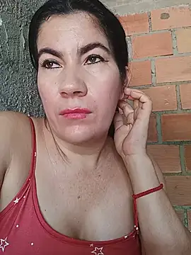 Sarhol's Live XXX Chat
