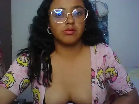 Valerylorens18 Show in webcam
