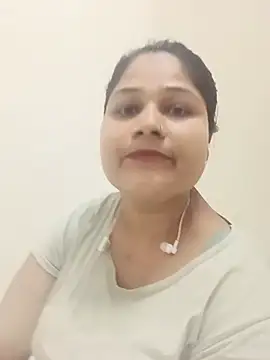 KissMeKavya's Live XXX Chat