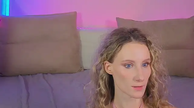 Aria_Pie webcam show
